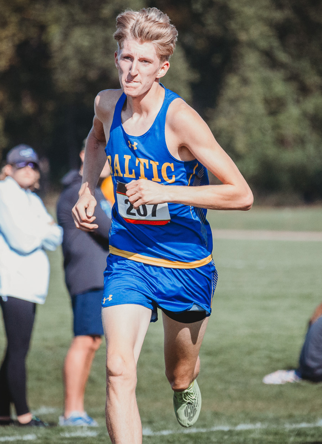 Two State Qualifiers for Baltic Cross Country Baltic Bulldogs